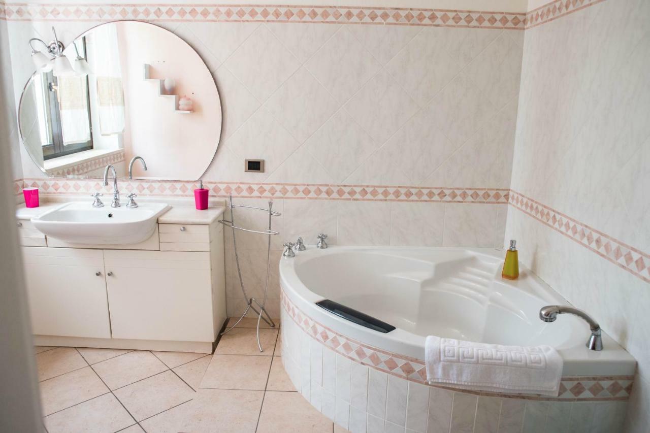 Villa Diana Affitta Camere スティンティーノ エクステリア 写真